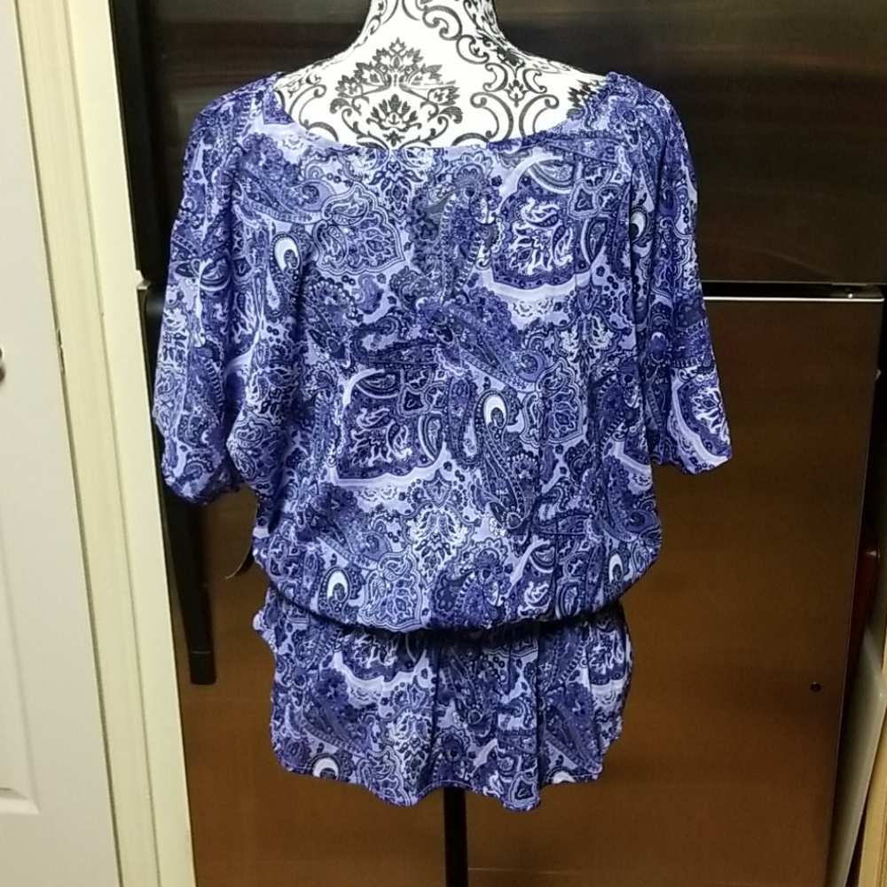 IZOD Top - Picture 4 of 10